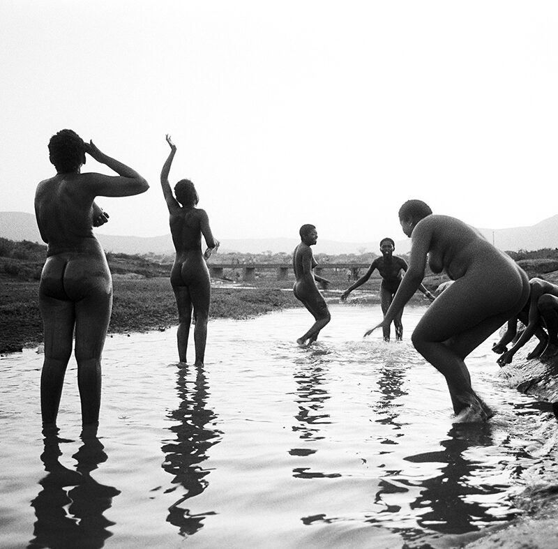 JUHAN KUUS. Women at the Umhlanga, or Reed Dance ceremony Nongoma, KwaZulu-Natal, South Africa. 11 September 1993