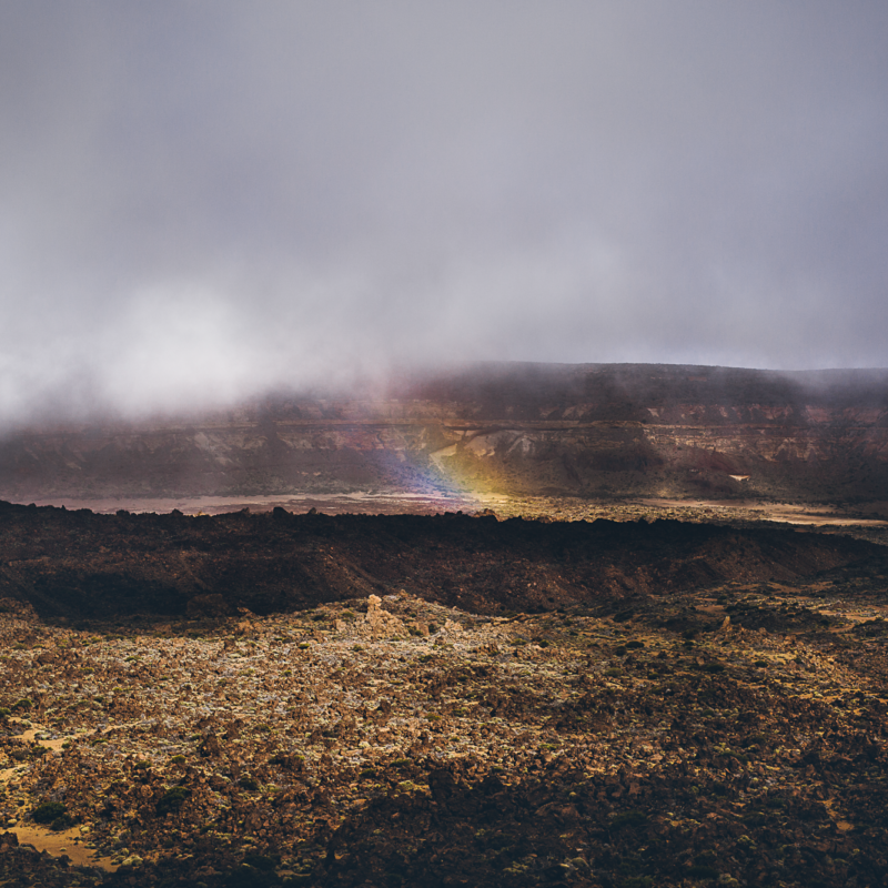 ELIKA HUNT. Vulkaani kraater, Tenerife, 2014