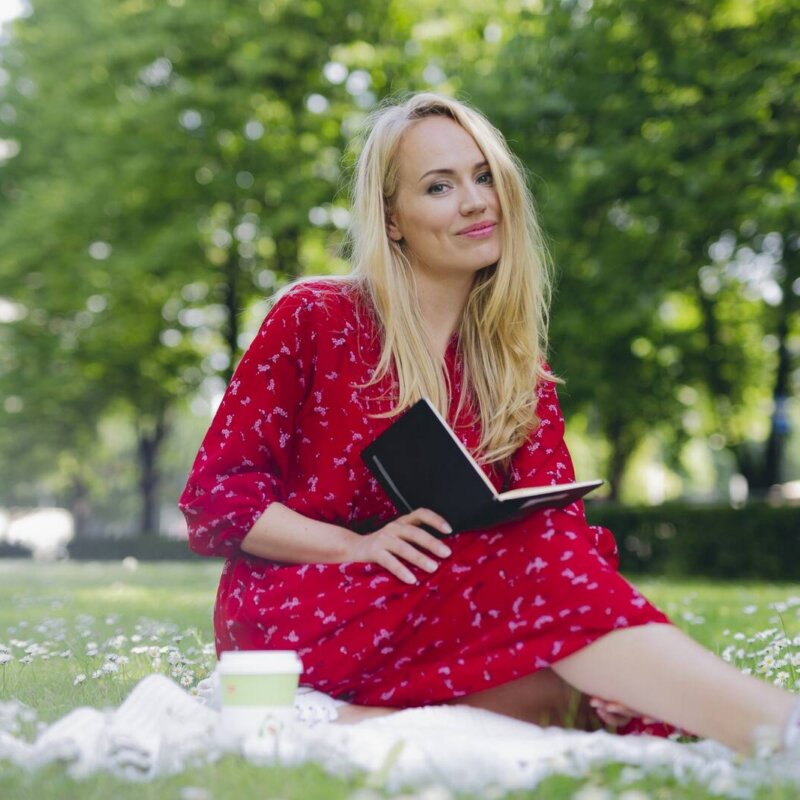 Eia Uusi tuur Angelika Kollini näitusel „Tundlik pinnas“, kolmapäev, 19.11 kl 18.00