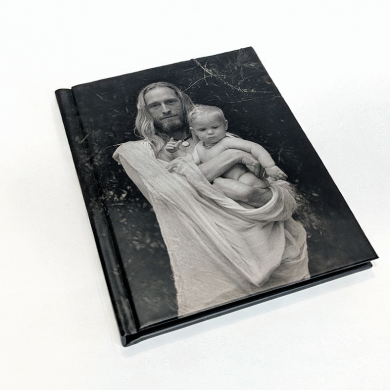 Märkmik: Angelika Kollin. Peter oma tütrega