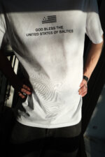 Unisex T-särk: God Bless The United States of Baltics (White)
